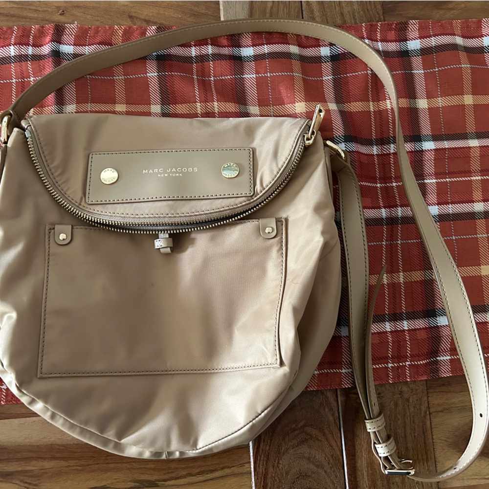 Marc Jacobs Tan crossbody bag (nylon)